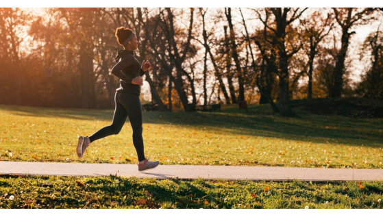La guida del runner: consigli per mantenere la corsa sicura in autunno